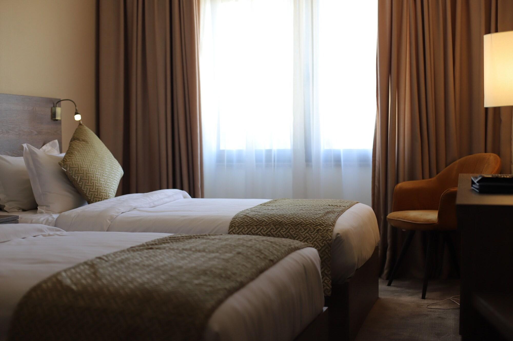 The Sanrock Hotel Амман Экстерьер фото